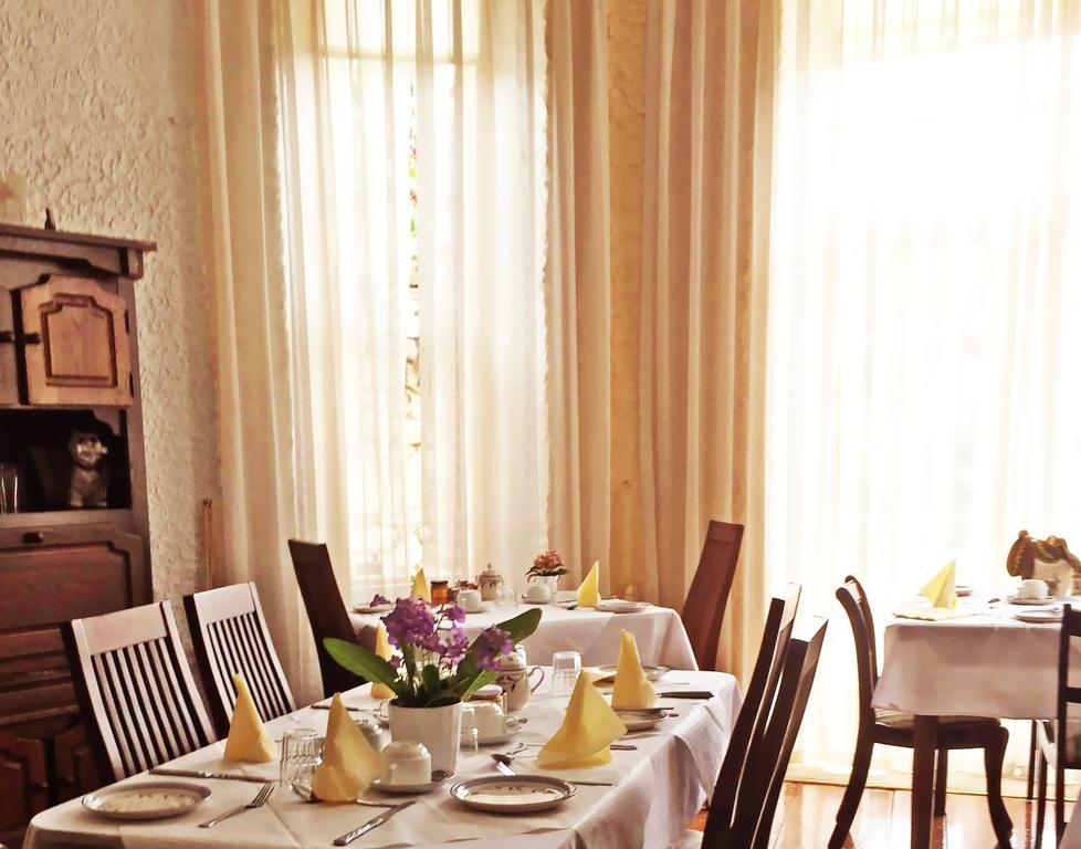 Tara Hall Accommodation Dun Laoghaire Zimmer foto